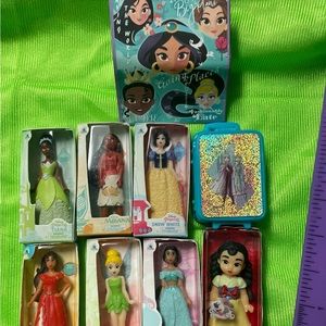 9 princesses-Disney Mini Brands Collectible Toys by ZURU - Stocking Stuffers